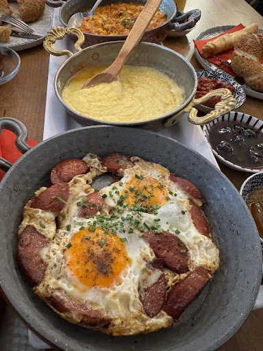 DEVA BAKERY & CAFÉ photo 2